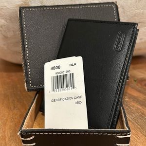 BRAND NEW: Coach ID Holder